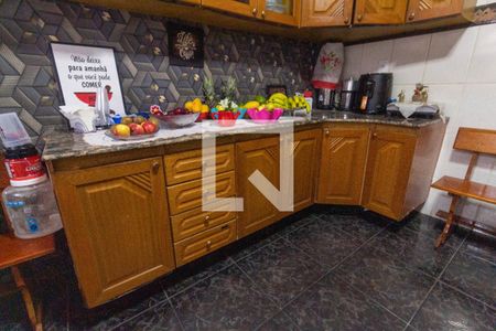 Casa para alugar com 130m², 2 quartos e 1 vaga Casa para alugar com 130m², 2 quartos e 1 vagaCozinha - Armários