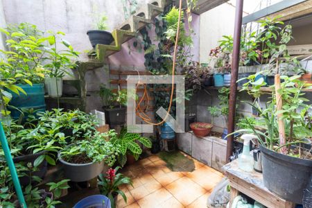Casa para alugar com 130m², 2 quartos e 1 vaga Casa para alugar com 130m², 2 quartos e 1 vagaQuintal
