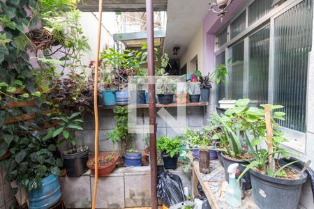 Casa para alugar com 130m², 2 quartos e 1 vaga Casa para alugar com 130m², 2 quartos e 1 vagaQuintal