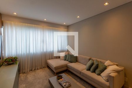 Sala de casa à venda com 3 quartos, 210m² em Vila Laís, São Paulo