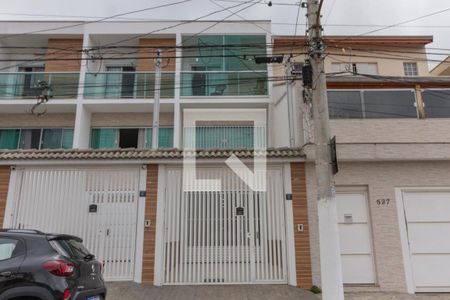 Casa à venda com 210m², 3 quartos e 3 vagasFachada