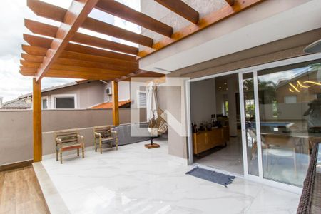 Casa de condomínio à venda com 554m², 4 quartos e 4 vagasVaranda