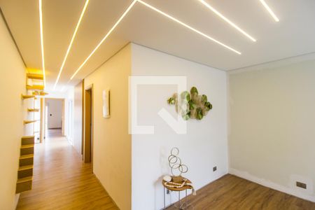 Casa de condomínio à venda com 554m², 4 quartos e 4 vagasSala