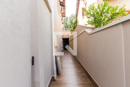 Casa de condomínio à venda com 554m², 4 quartos e 4 vagasCorredor