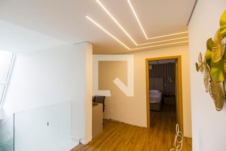 Casa de condomínio à venda com 554m², 4 quartos e 4 vagasSala