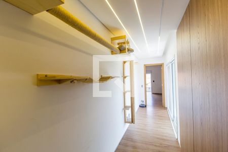 Casa de condomínio à venda com 554m², 4 quartos e 4 vagasCorredor
