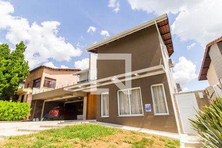 Casa de condomínio à venda com 554m², 4 quartos e 4 vagasVista da Rua