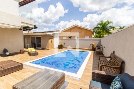 Casa de condomínio à venda com 554m², 4 quartos e 4 vagasPiscina