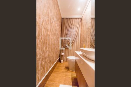 Casa de condomínio à venda com 554m², 4 quartos e 4 vagasLavabo