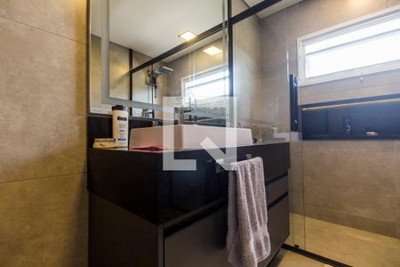 Casa de condomínio à venda com 554m², 4 quartos e 4 vagasBanheiro da Suíte 2