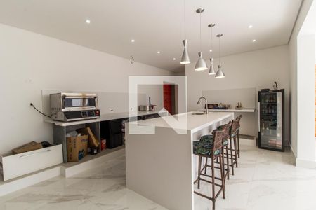 Casa de condomínio à venda com 554m², 4 quartos e 4 vagasCozinha