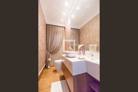 Casa de condomínio à venda com 554m², 4 quartos e 4 vagasLavabo