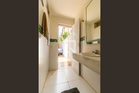 Casa de condomínio à venda com 554m², 4 quartos e 4 vagasLavabo