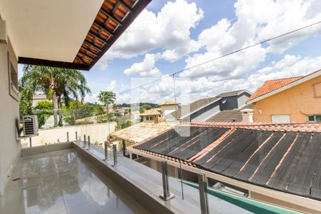 Casa de condomínio à venda com 554m², 4 quartos e 4 vagasVaranda