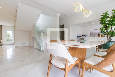 Casa de condomínio à venda com 554m², 4 quartos e 4 vagasSala de Jantar