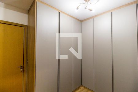 Casa de condomínio à venda com 554m², 4 quartos e 4 vagasCloset da suíte 1