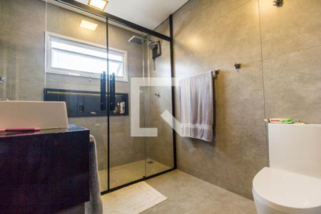 Casa de condomínio à venda com 554m², 4 quartos e 4 vagasBanheiro da Suíte 2