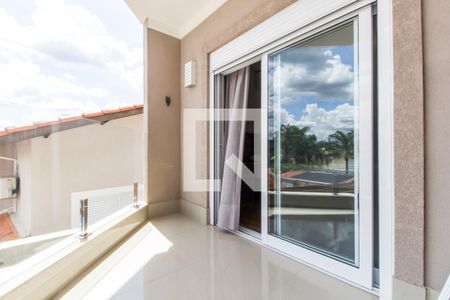 Casa de condomínio à venda com 554m², 4 quartos e 4 vagasVaranda