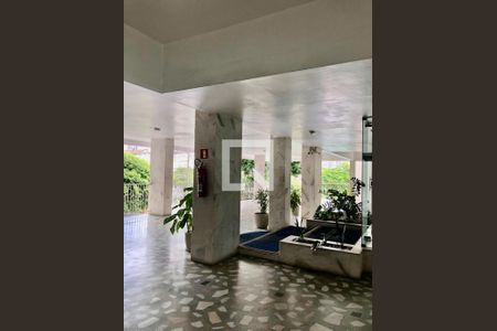 Hall de entrada de apartamento para alugar com 2 quartos, 75m² em Todos Os Santos, Rio de Janeiro