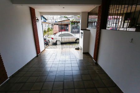 vsta de casa à venda com 2 quartos, 120m² em Vila das Oliveiras, Taboão da Serra