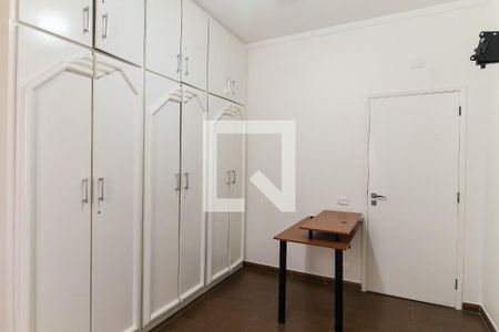 Casa para alugar com 300m², 4 quartos e 3 vagas Casa para alugar com 300m², 4 quartos e 3 vagasSuíte 2