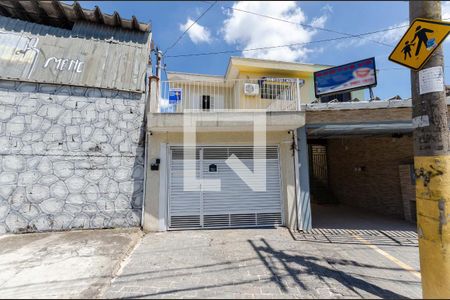 Casa para alugar com 117m², 2 quartos e 1 vagaFachada