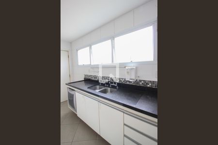 Apartamento para alugar com 122m², 3 quartos e 2 vagasCozinha