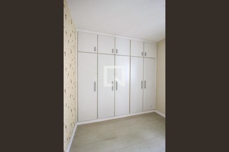 Apartamento para alugar com 122m², 3 quartos e 2 vagasQuarto 3 - Armários