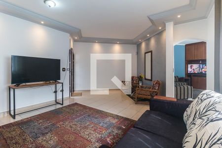 Sala 1 de casa para alugar com 5 quartos, 300m² em Vila Áurea, Poá
