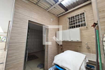 Casa para alugar com 380m², 5 quartos e 4 vagasÁrea de Serviço