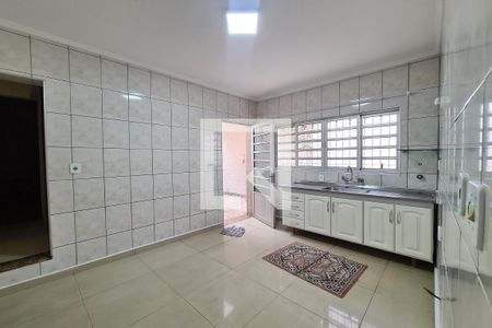 Casa para alugar com 380m², 5 quartos e 4 vagasCozinha