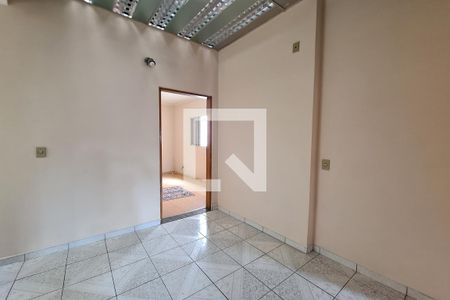 Casa para alugar com 380m², 5 quartos e 4 vagascorredor quartos