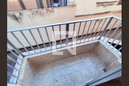 Apartamento à venda com 66m², 2 quartos e 1 vagaQuarto 2 - Sacada