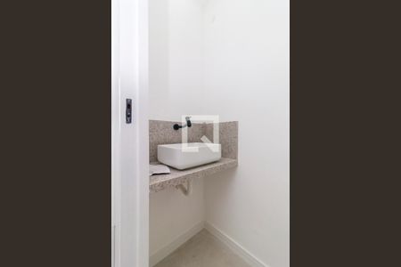 Apartamento à venda com 115m², 2 quartos e 2 vagasÁrea de Serviço - Banheiro