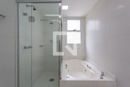 Apartamento à venda com 220m², 3 quartos e 4 vagasBanheiro da Suíte 3