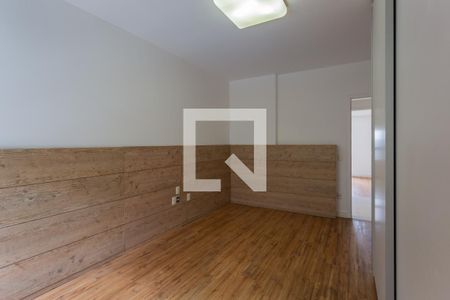 Apartamento à venda com 220m², 3 quartos e 4 vagasSuíte 1