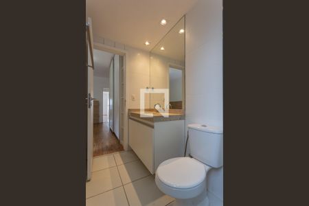 Apartamento à venda com 220m², 3 quartos e 4 vagasBanheiro da Suíte 1