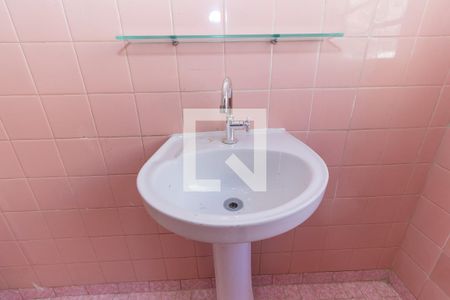 Casa para alugar com 150m², 3 quartos e 1 vagaBanheiro - torneira