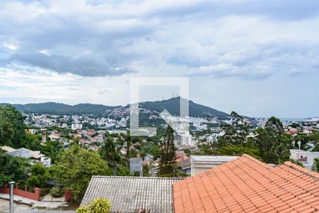 Casa para alugar com 400m², 4 quartos e 2 vagasSacada (3º Piso)