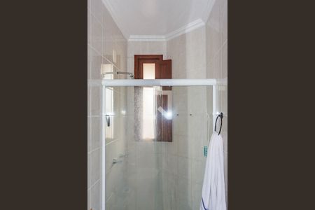 Casa para alugar com 400m², 4 quartos e 2 vagasSuíte 02 (1º Piso) - Banheiro