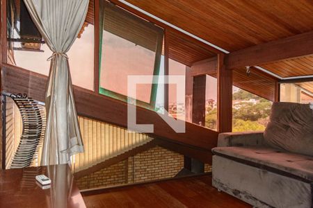 Casa para alugar com 400m², 4 quartos e 2 vagasSala - TV (3º Piso)