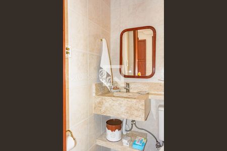 Casa para alugar com 400m², 4 quartos e 2 vagasSuíte 01 (1º Piso) - Banheiro