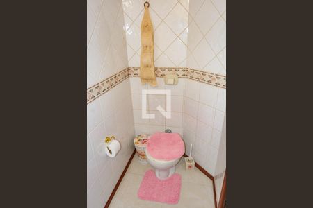 Casa para alugar com 400m², 4 quartos e 2 vagasLavabo (1º Piso)