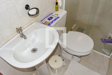 Casa para alugar com 400m², 4 quartos e 2 vagasSuíte 02 (1º Piso) - Banheiro