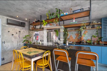 Apartamento à venda com 66m², 2 quartos e 1 vaga Apartamento à venda com 66m², 2 quartos e 1 vagaCozinha