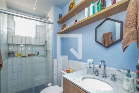 Apartamento à venda com 66m², 2 quartos e 1 vaga Apartamento à venda com 66m², 2 quartos e 1 vagaBanheiro Corredor