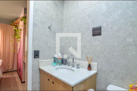 Apartamento à venda com 66m², 2 quartos e 1 vaga Apartamento à venda com 66m², 2 quartos e 1 vagaBanheiro da Suíte
