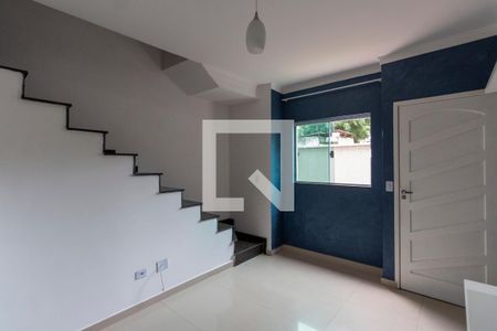 Sala e Cozinha de casa de condomínio para alugar com 2 quartos, 71m² em Parque Boturussu, São Paulo