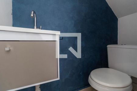 Lavabo de casa de condomínio para alugar com 2 quartos, 71m² em Parque Boturussu, São Paulo