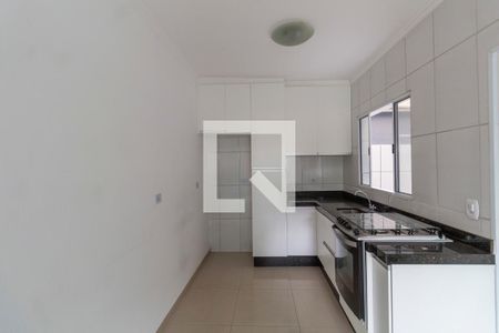 Sala e Cozinha de casa de condomínio para alugar com 2 quartos, 71m² em Parque Boturussu, São Paulo